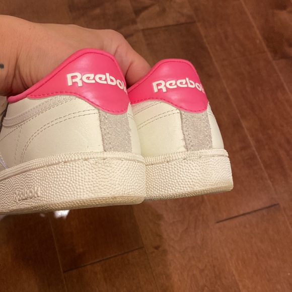 Reebok Classic! - Picture 8 of 11